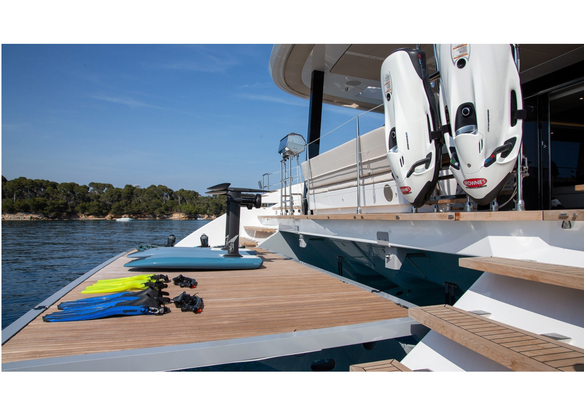 Endless Horizon II flybridge